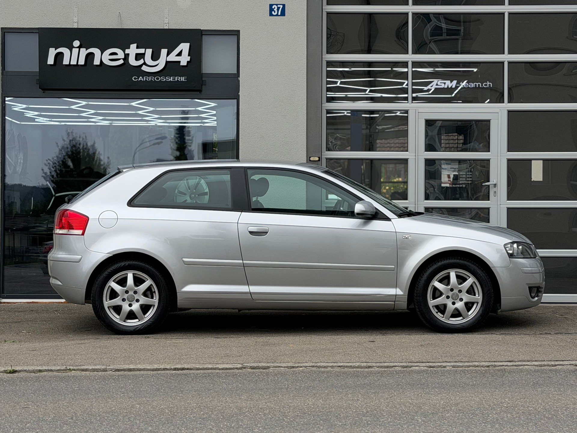 AUDI A3 2.0 FSI | Frisch MFK | Frisch Service | Klima | Servicegepflegt | CH-Fahrzeug-image-2