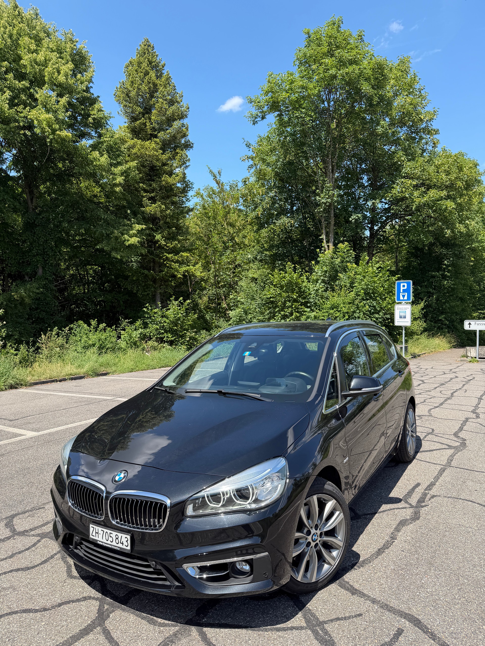 BMW 225i xDrive