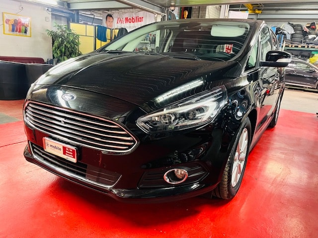 FORD S-Max 2.0 TDCi Titanium AWD PowerShift