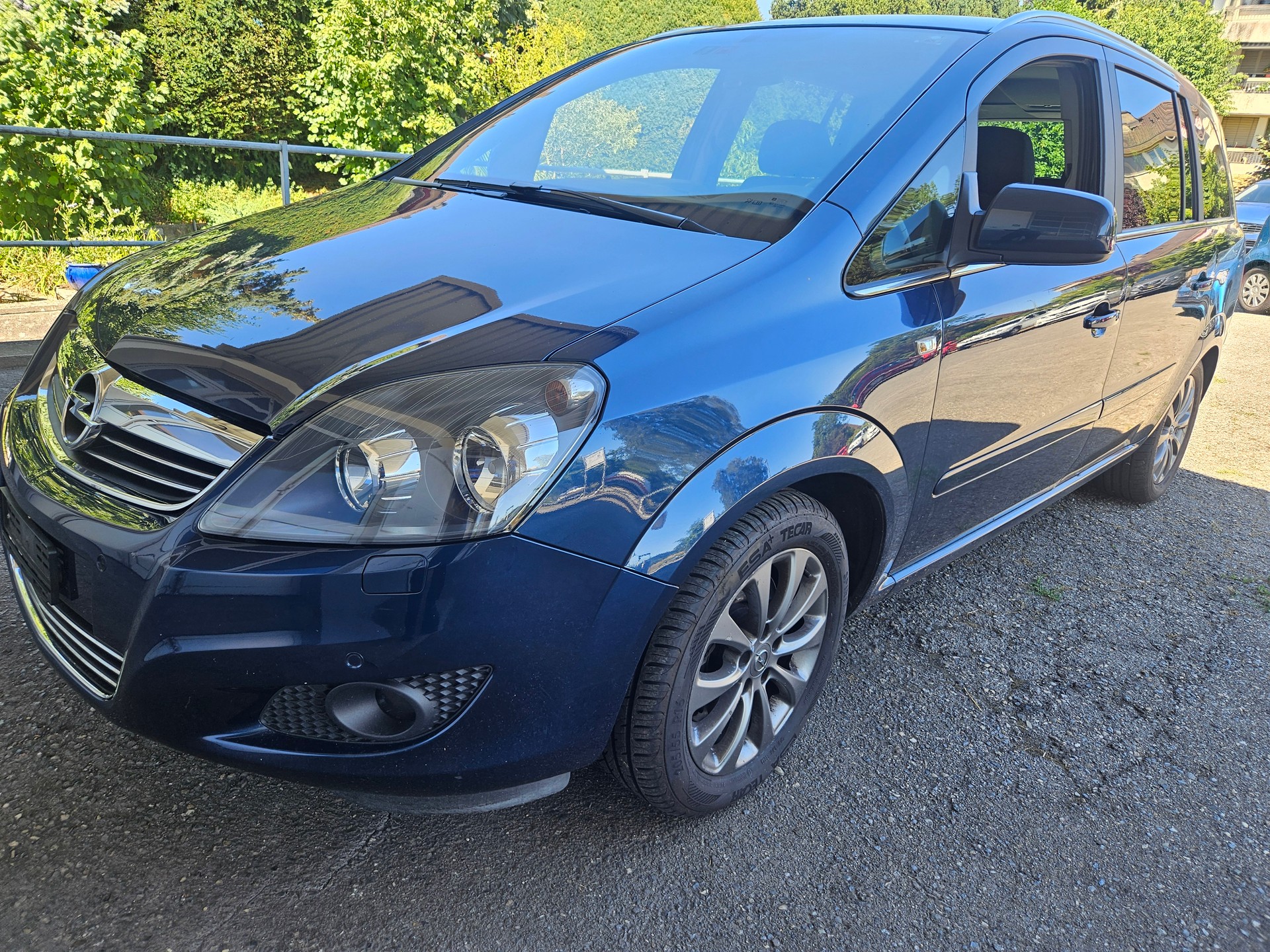 OPEL Zafira 2.2i 16V Anniversary Edition Automatic
