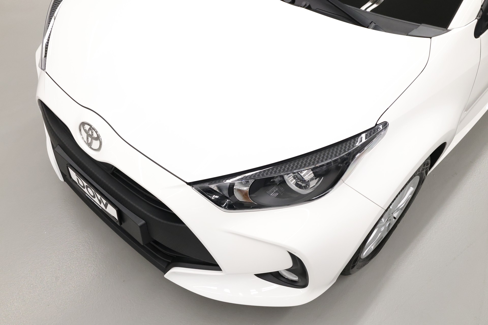 TOYOTA Yaris 1.5 Active Drive e-CVT-image-11