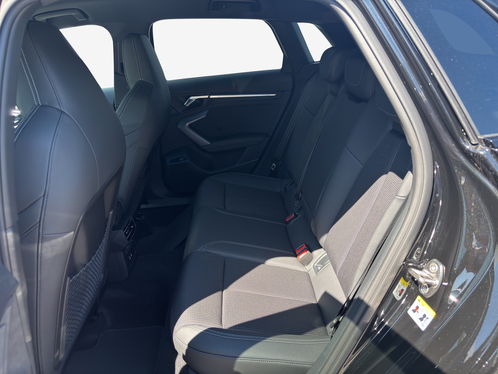 AUDI CH-Ausführung / Gratisservice 10 Jahre oder 100'000km ab 1. Inv.-image-11