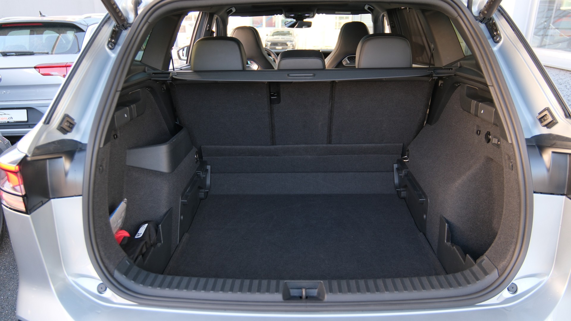 VW Tayron 2.0 TDI SCR R-Line 4Motion DSG-image-23