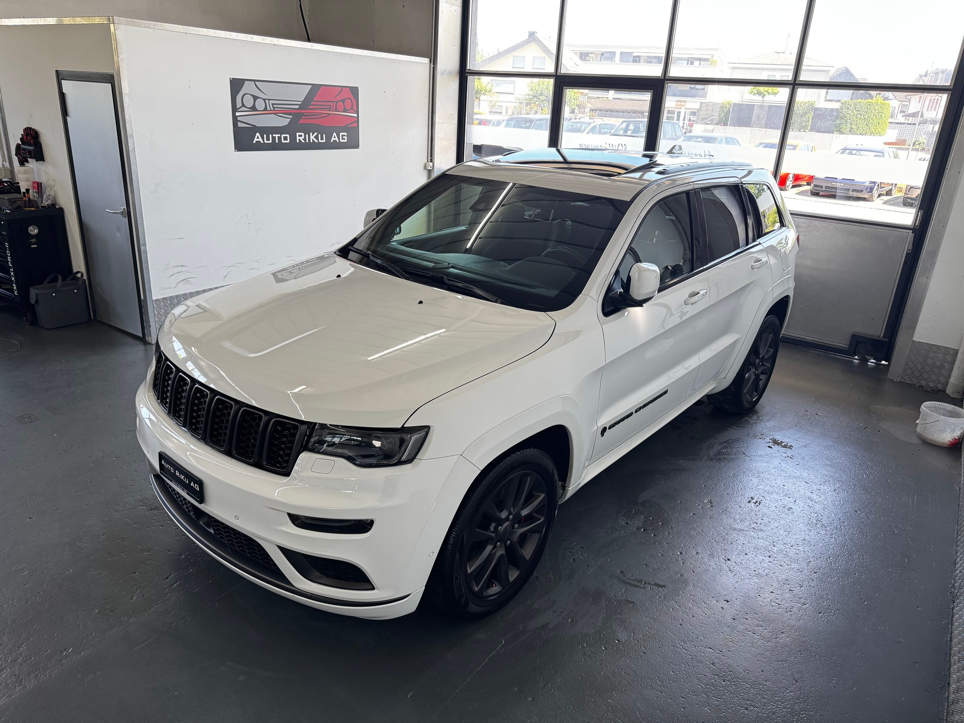JEEP Grand Cherokee 3.0 CRD S Automatic-image-4