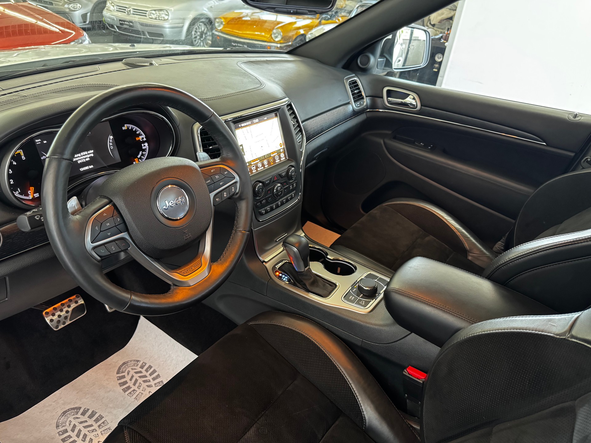 JEEP Grand Cherokee 3.0 CRD S Automatic-image-12