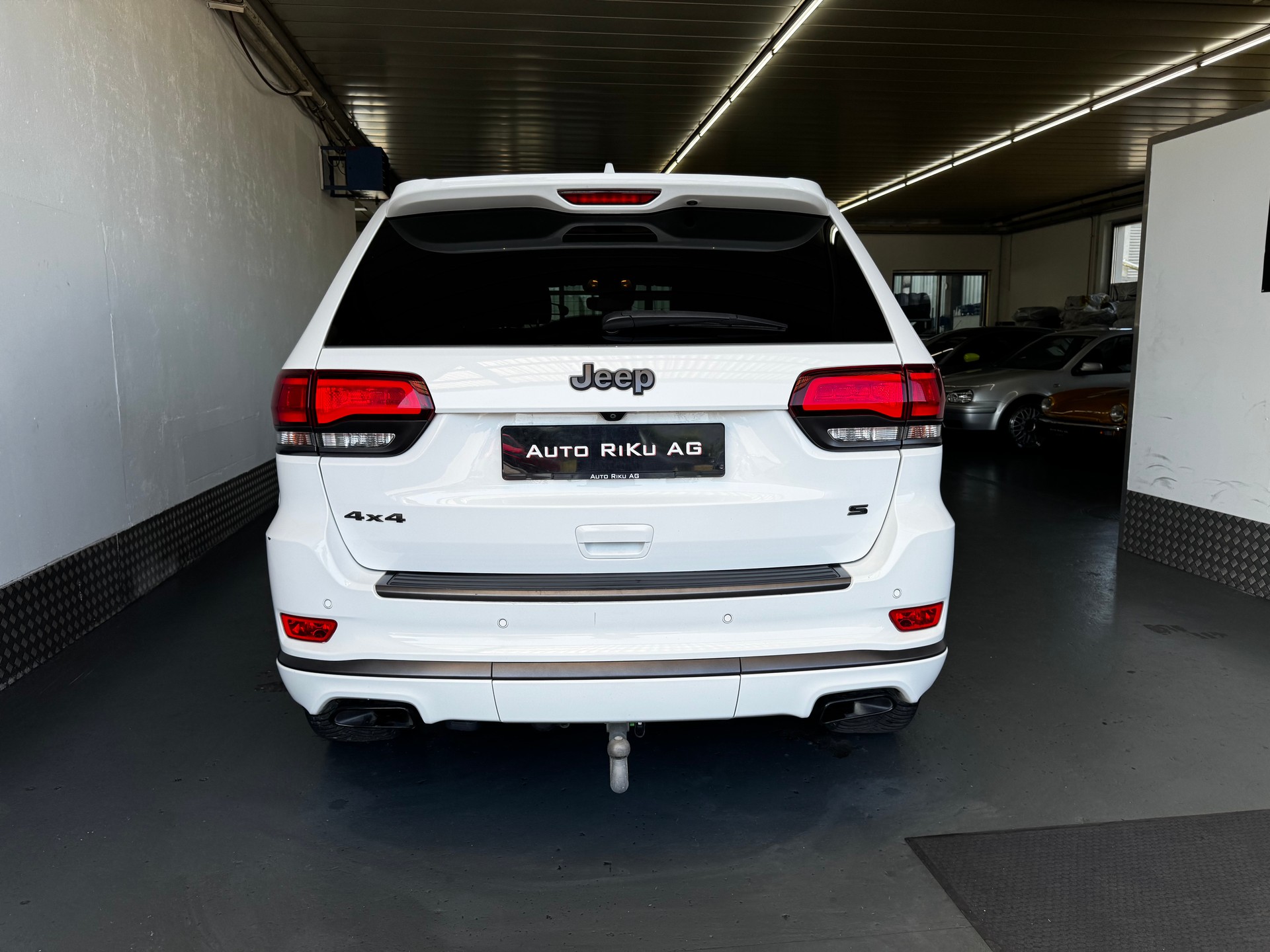 JEEP Grand Cherokee 3.0 CRD S Automatic-image-10