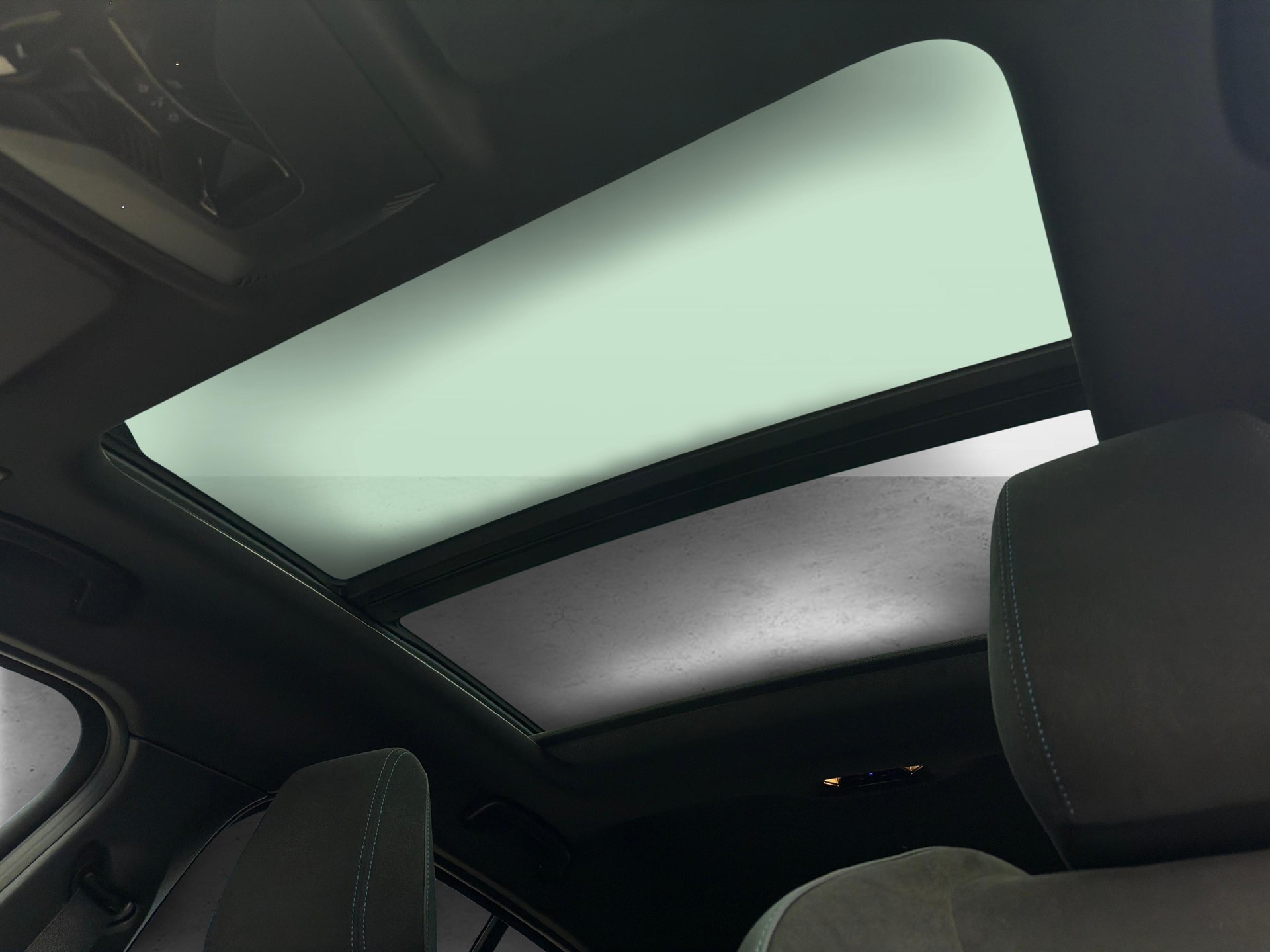 BMW 123 xDrive-image-18