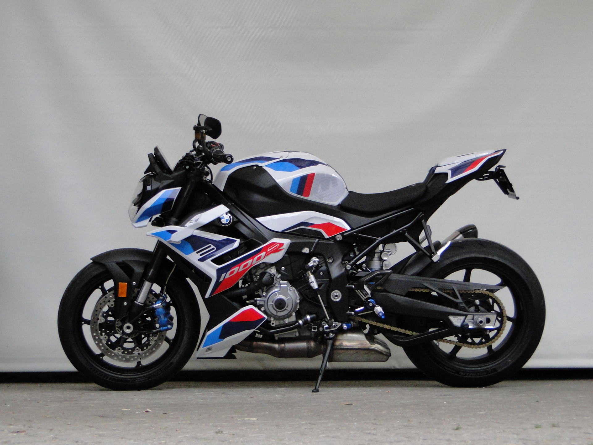 BMW M 1000 R-image-0