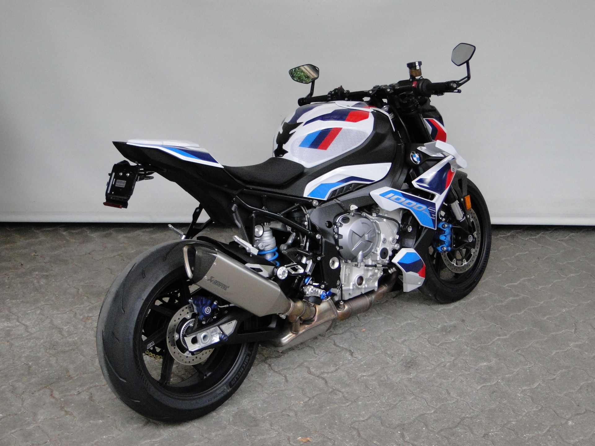 BMW M 1000 R-image-3