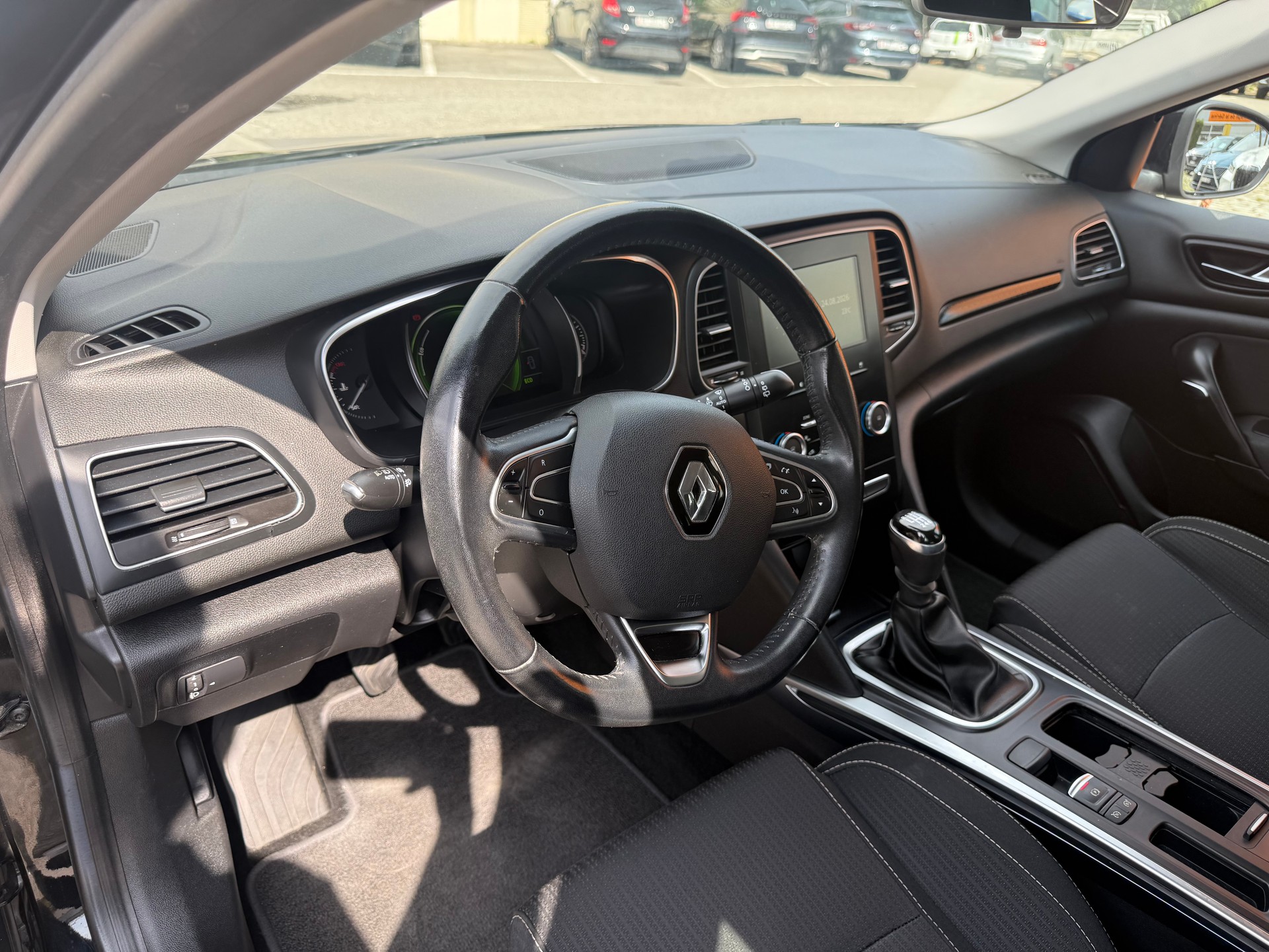 RENAULT Mégane Grandtour 1.2 16V Turbo Zen-image-5