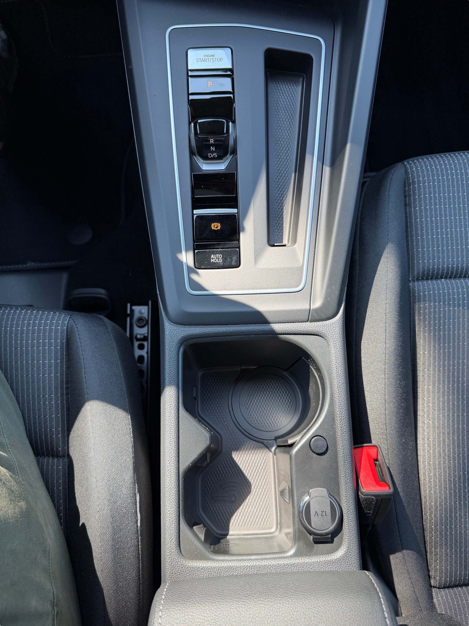 VW Golf 1.5 e TSI mHEV Value DSG-image-22