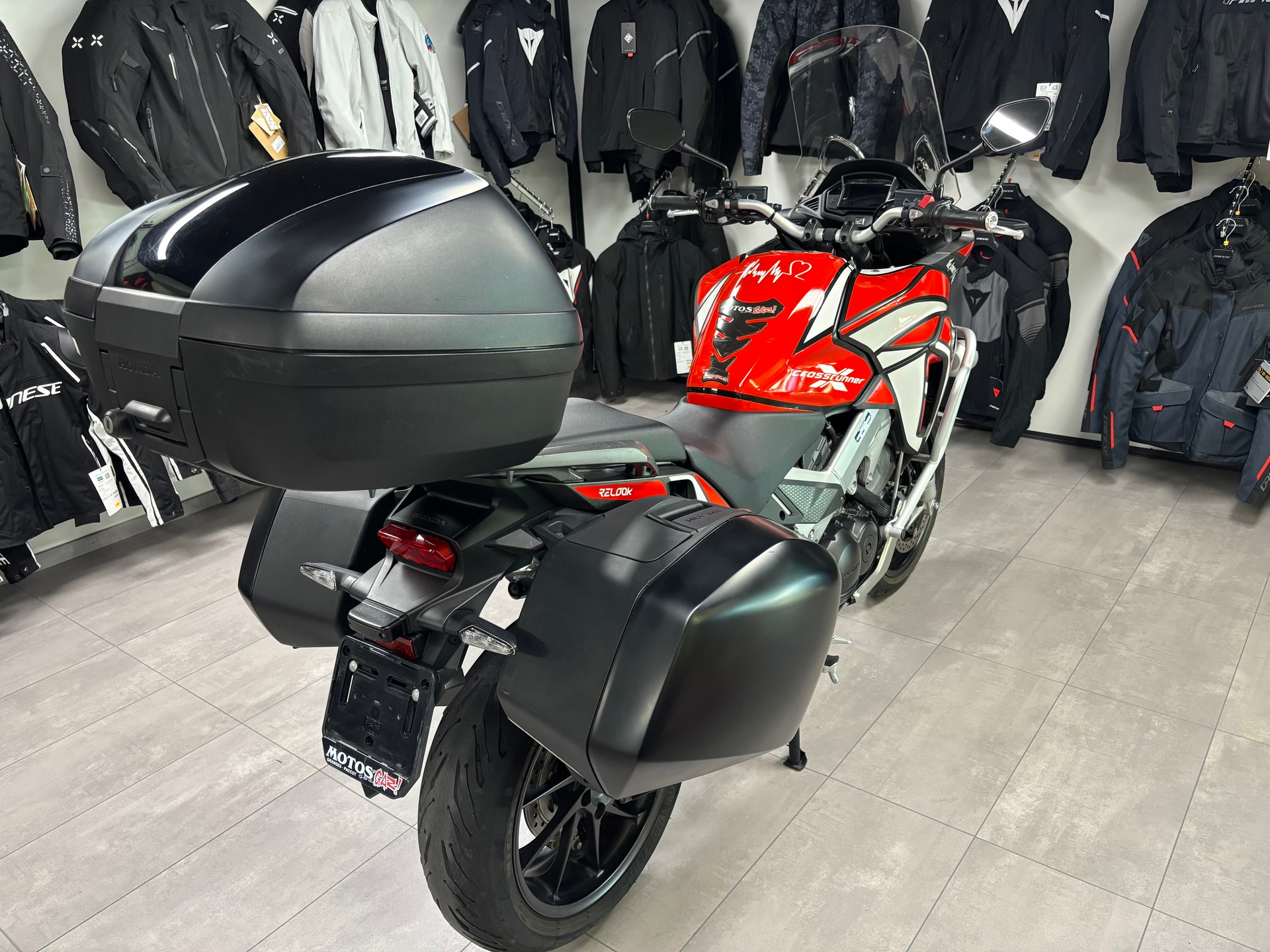 HONDA VFR 800 XA Crossrunner-image-4