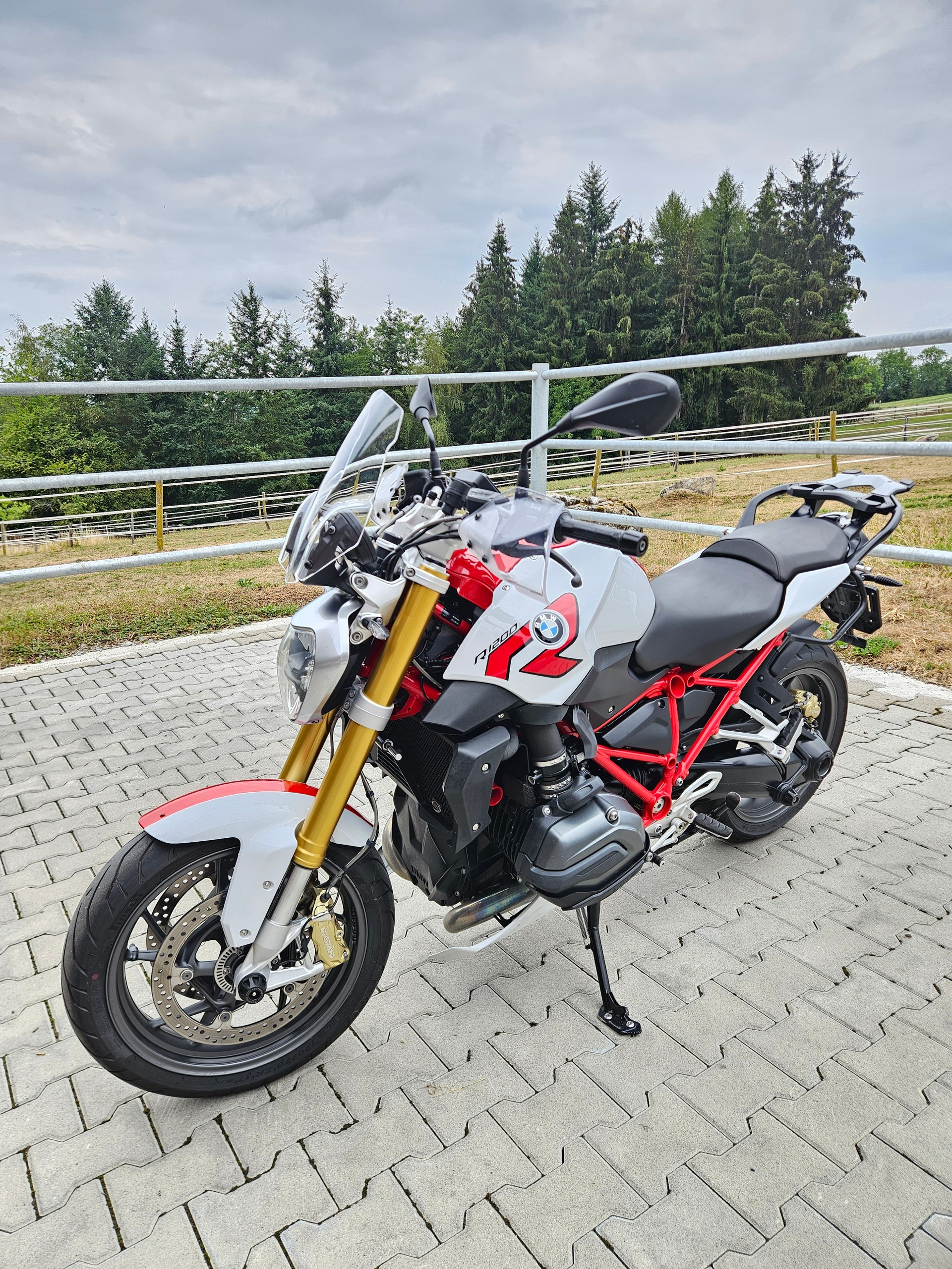 BMW R 1200 R ABS-image-0