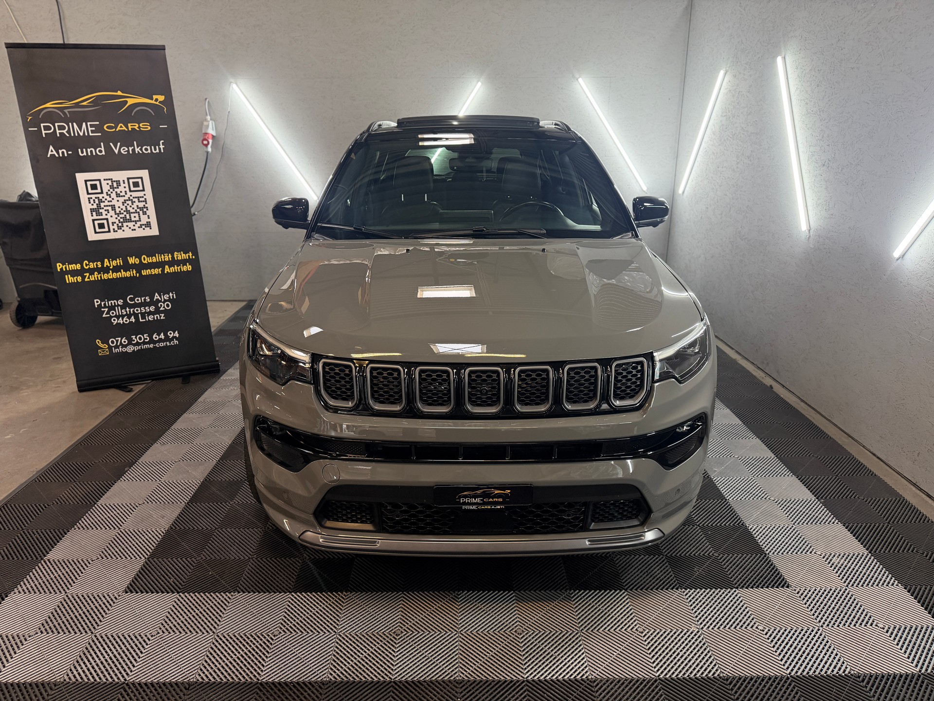 JEEP Compass 1.3 T PHEV S AWD-image-8