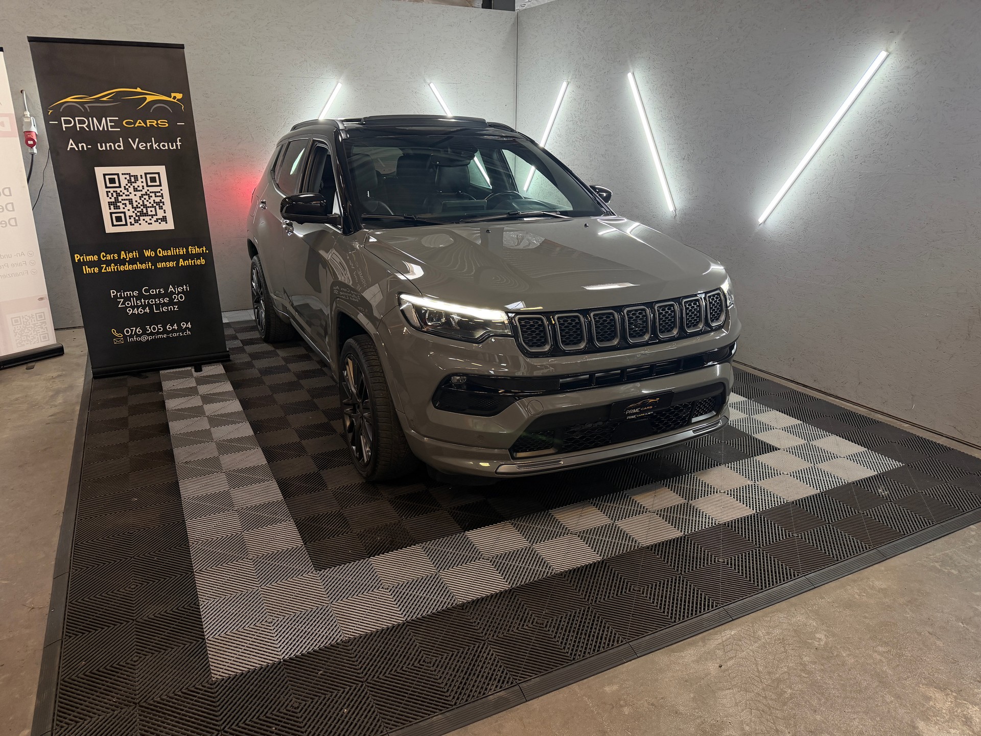 JEEP Compass 1.3 T PHEV S AWD-image-5