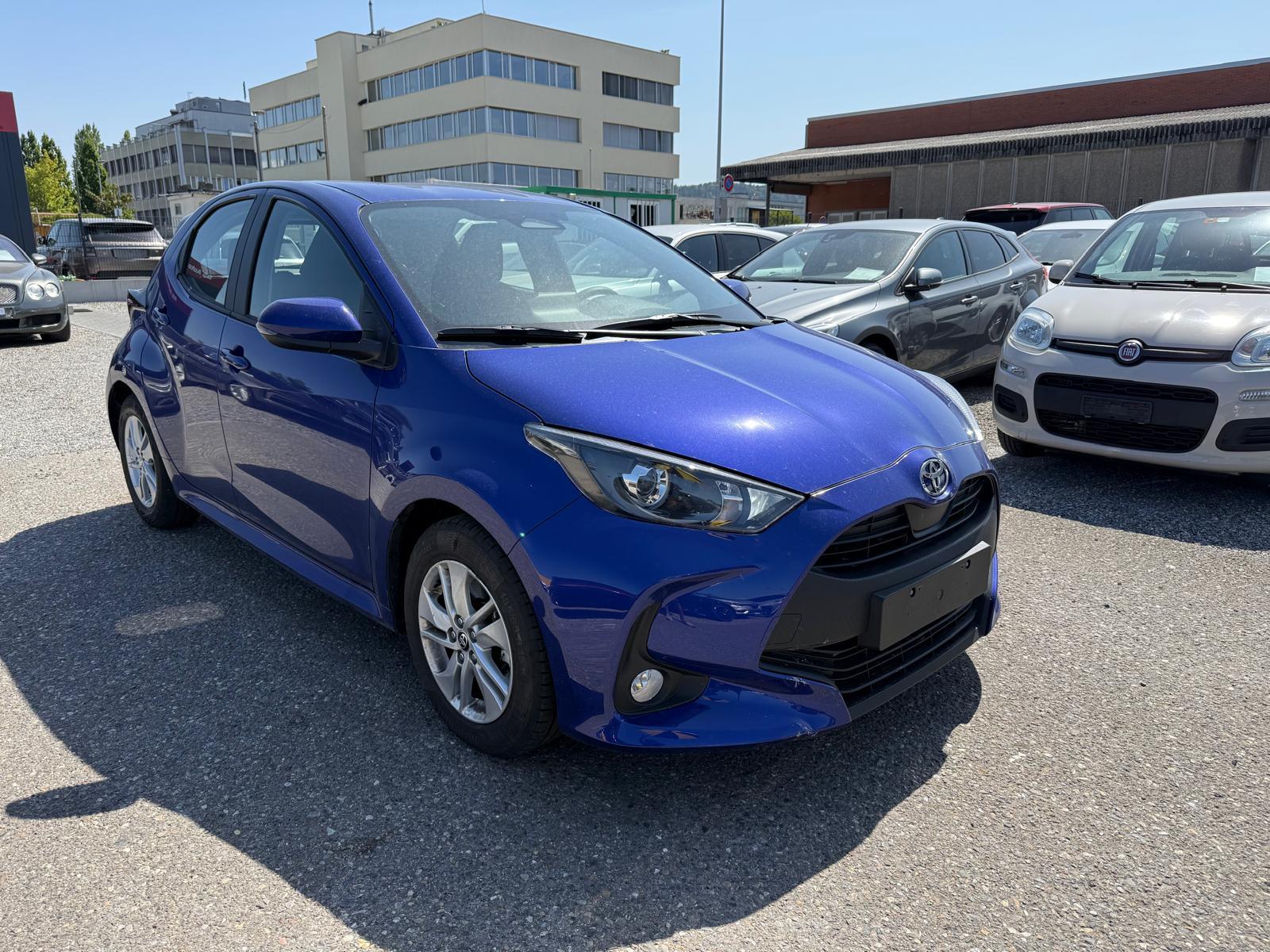 TOYOTA Yaris 1.5 VVT-i HSD Comfort