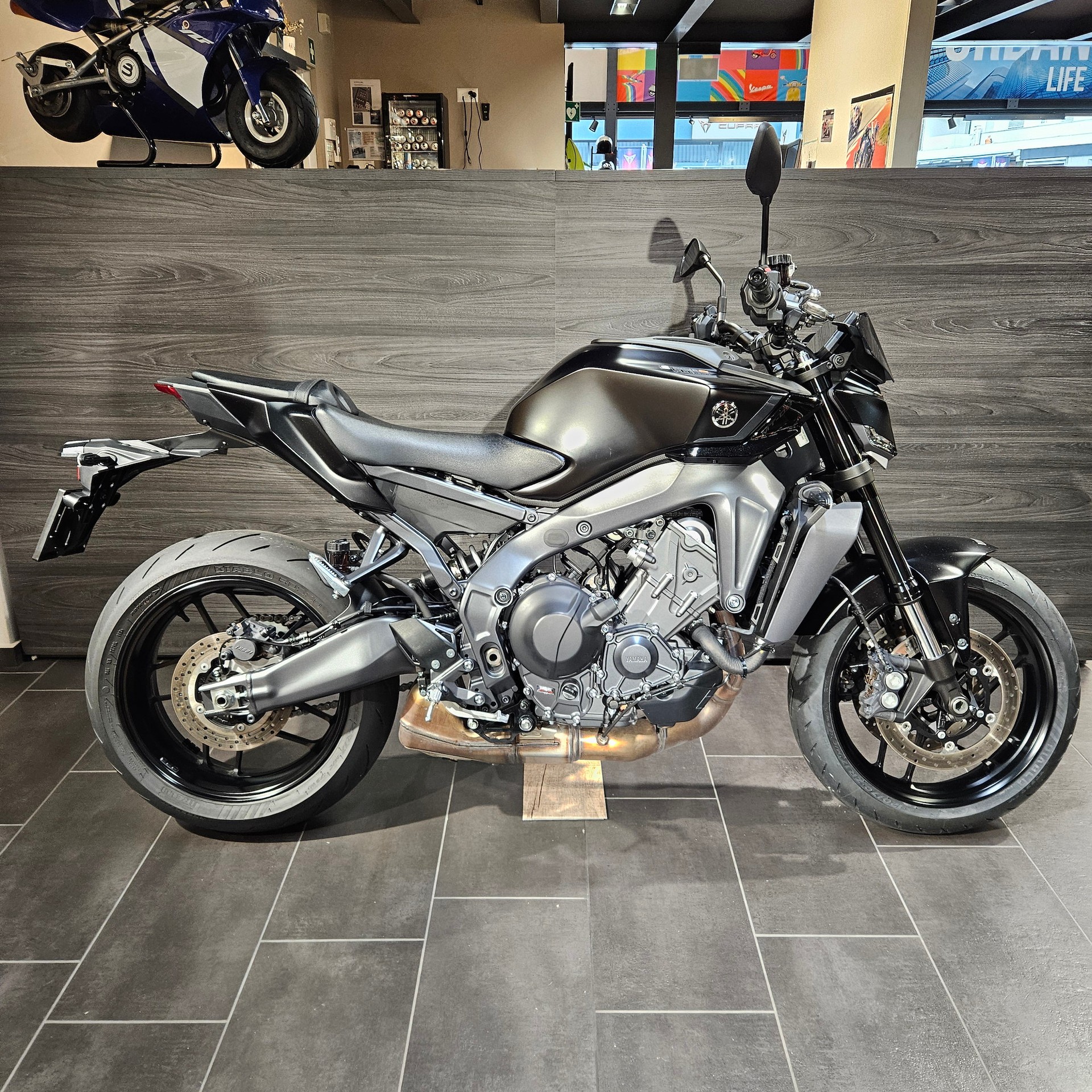 YAMAHA MT-09-image-4