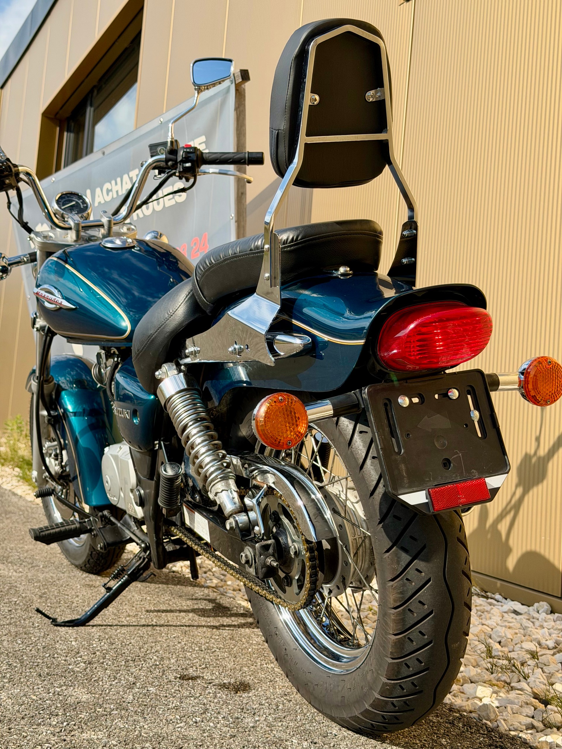 SUZUKI GZ 125 Marauder-image-12