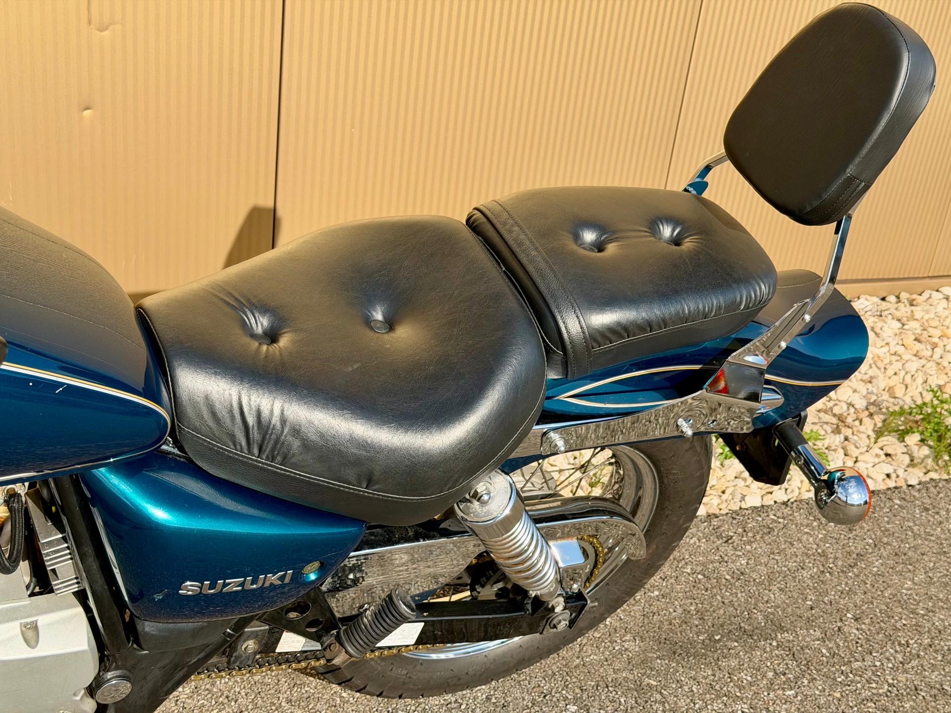 SUZUKI GZ 125 Marauder-image-14