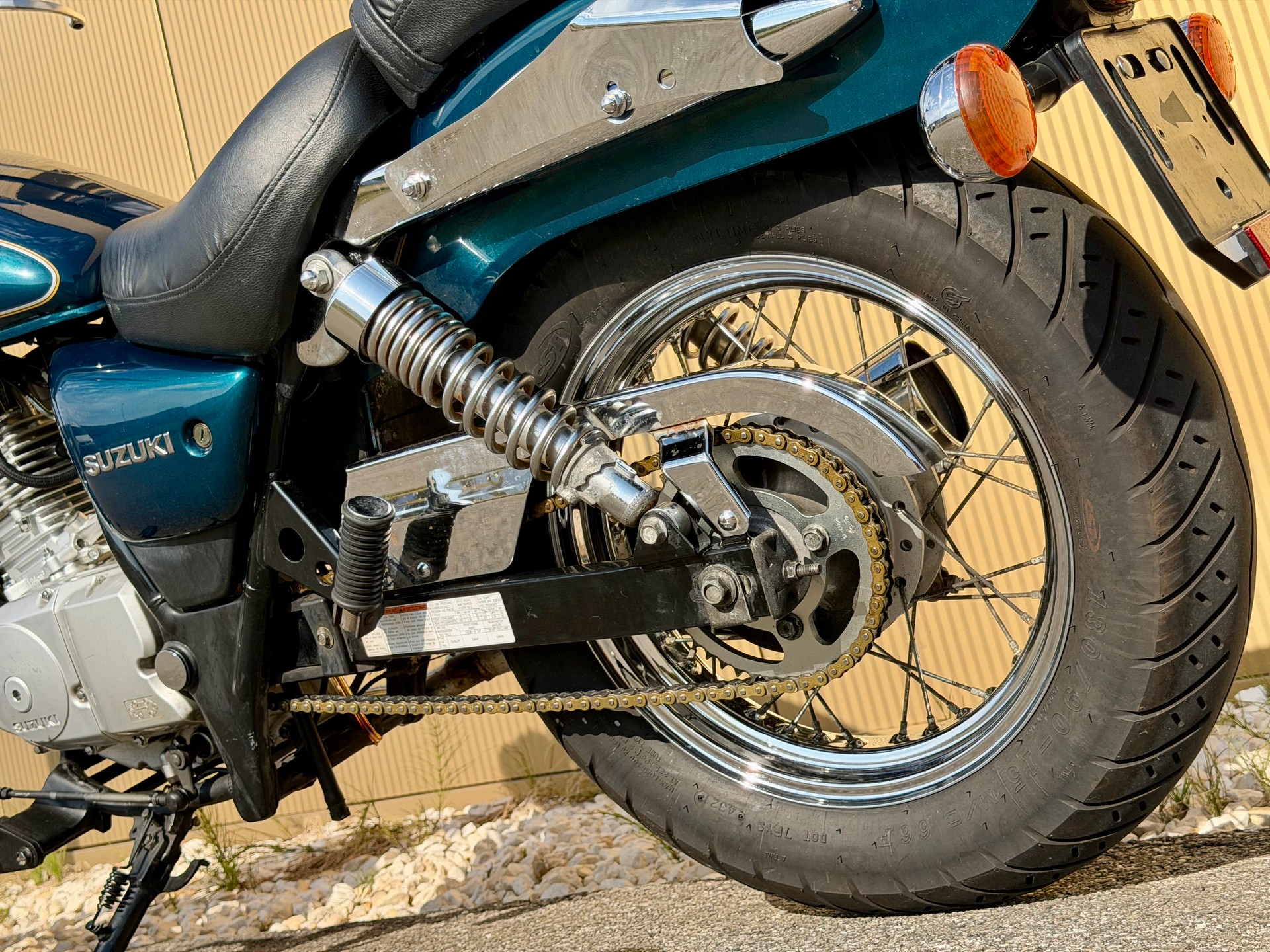 SUZUKI GZ 125 Marauder-image-13