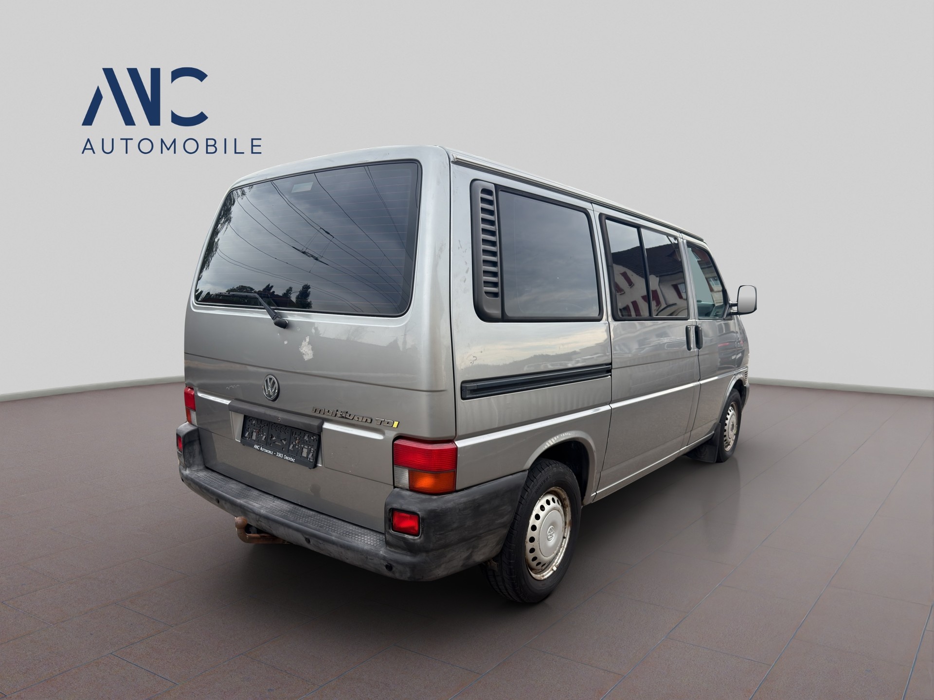 VW T4 Multivan 2.5TDI ABS-showroom-element-2