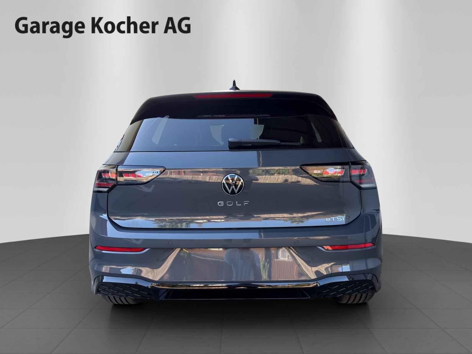 VW Golf 1.5 e TSI mHEV R-Line DSG-showroom-element-3