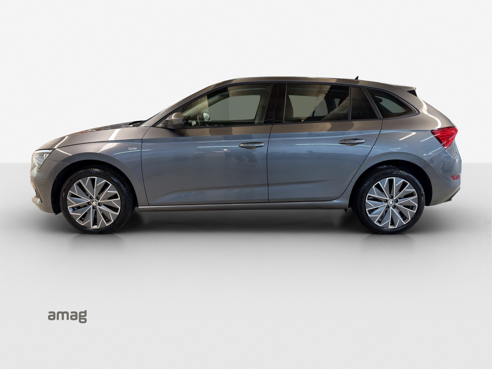SKODA Scala 1.5 TSI ACT Tour DSG-showroom-element-1