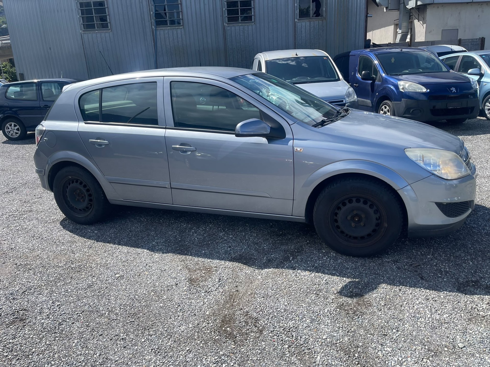 OPEL Astra 1.8i 16V Enjoy-image-2
