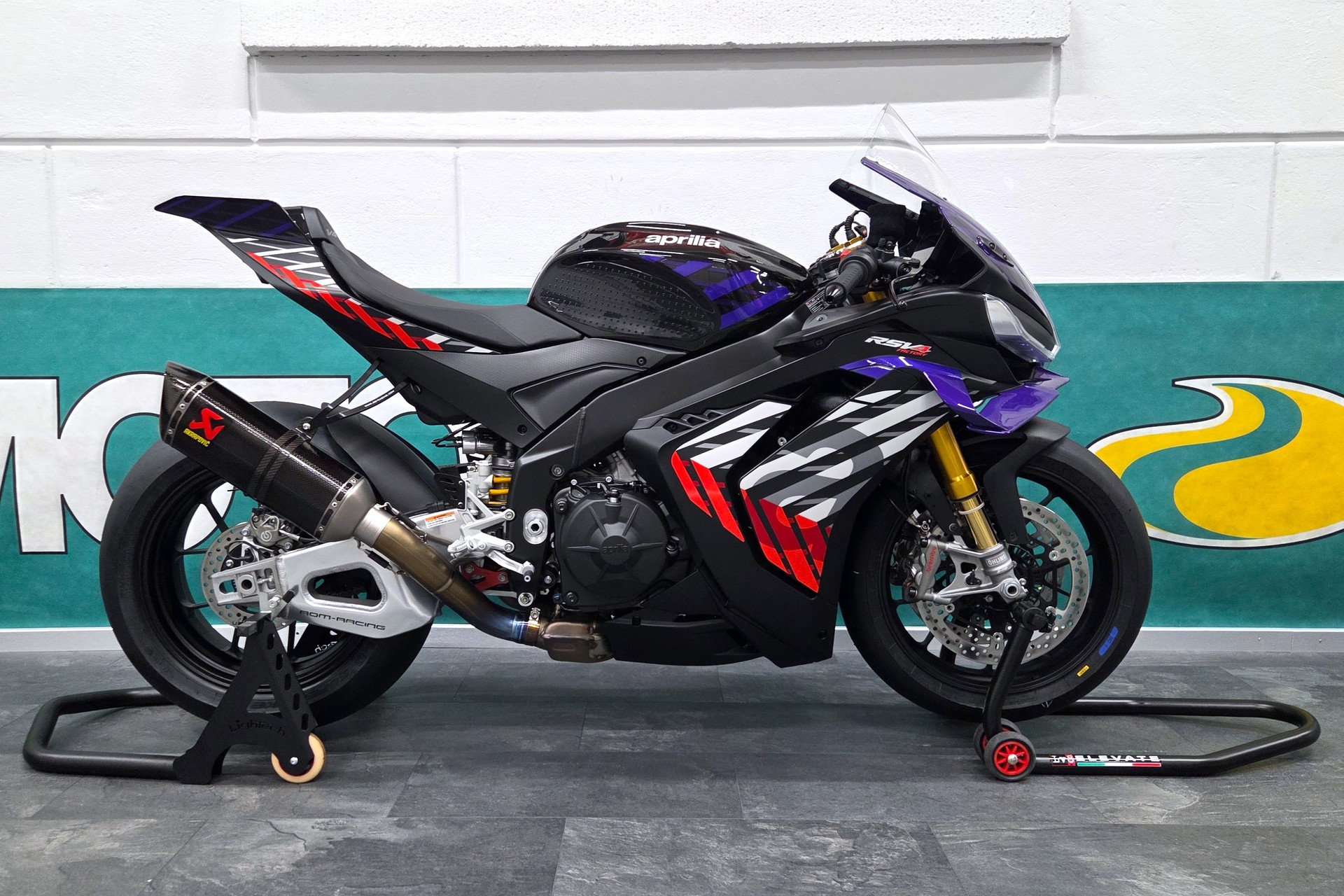 APRILIA RSV4 1100 Factory MY26 "TRACK"-image-1