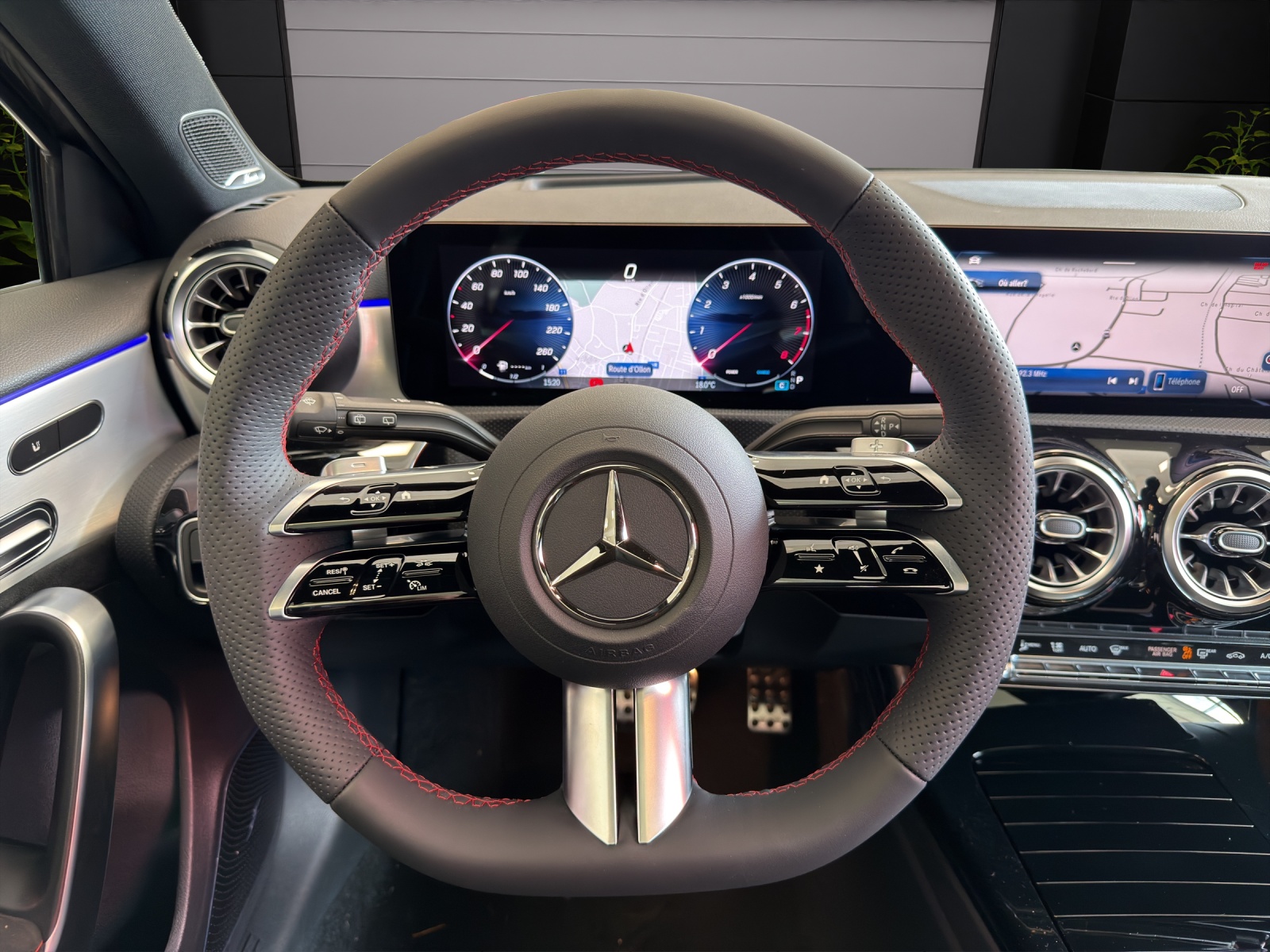 MERCEDES-BENZ A 220 4Matic 8G-DCT-image-12
