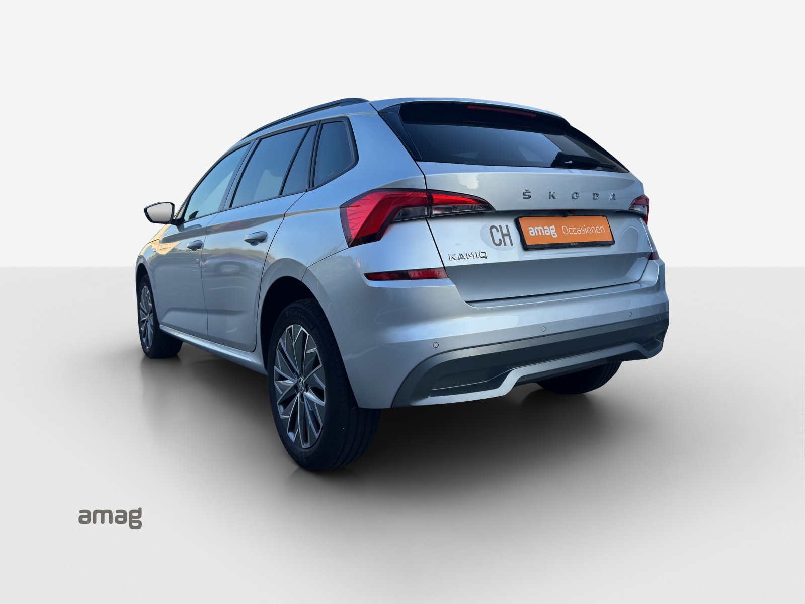 SKODA Kamiq 1.0 TSI Tour DSG-showroom-element-2