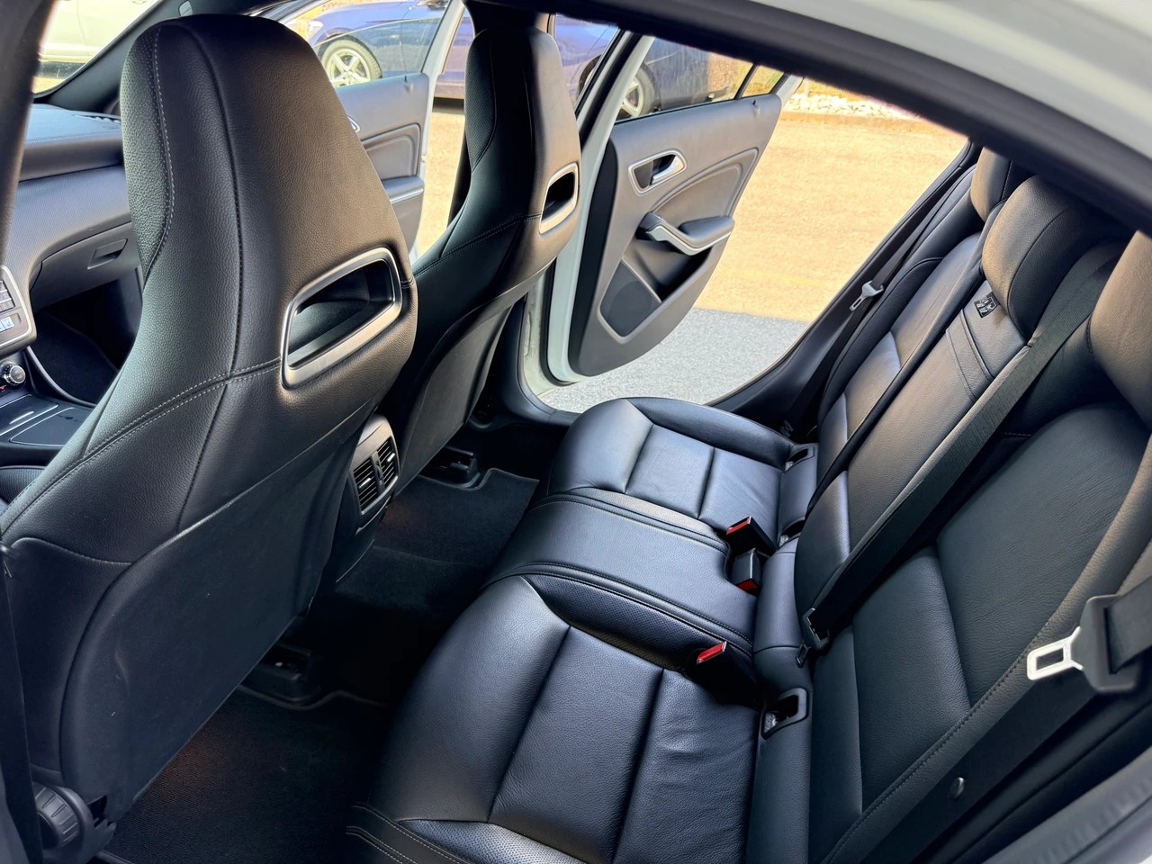 MERCEDES-BENZ A 250 Sport 4Matic 7G-DCT-image-11