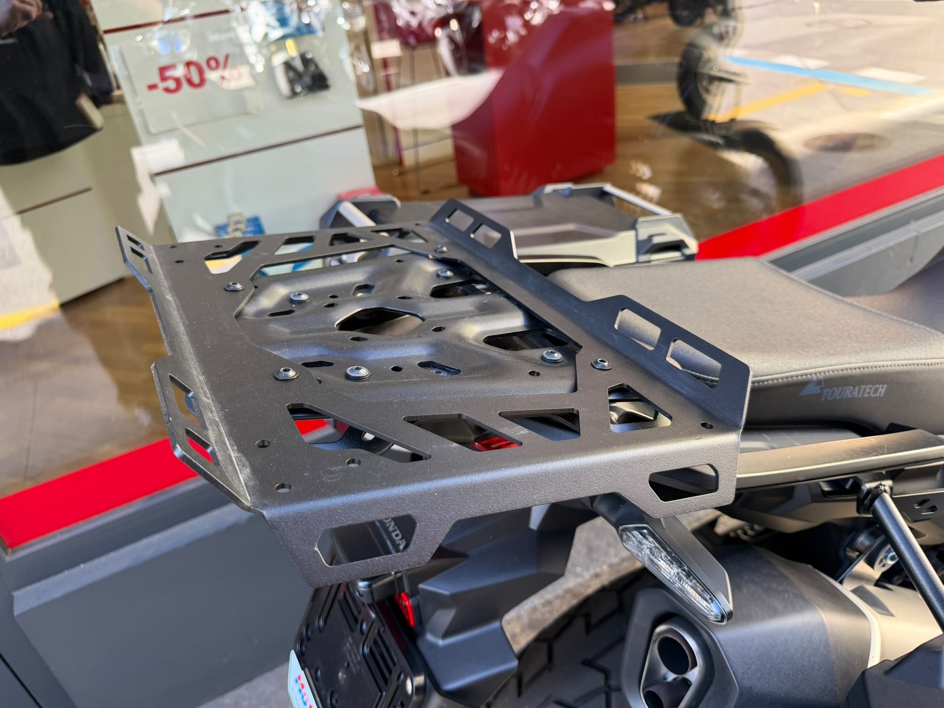 HONDA CRF 1000A Africa Twin-image-11