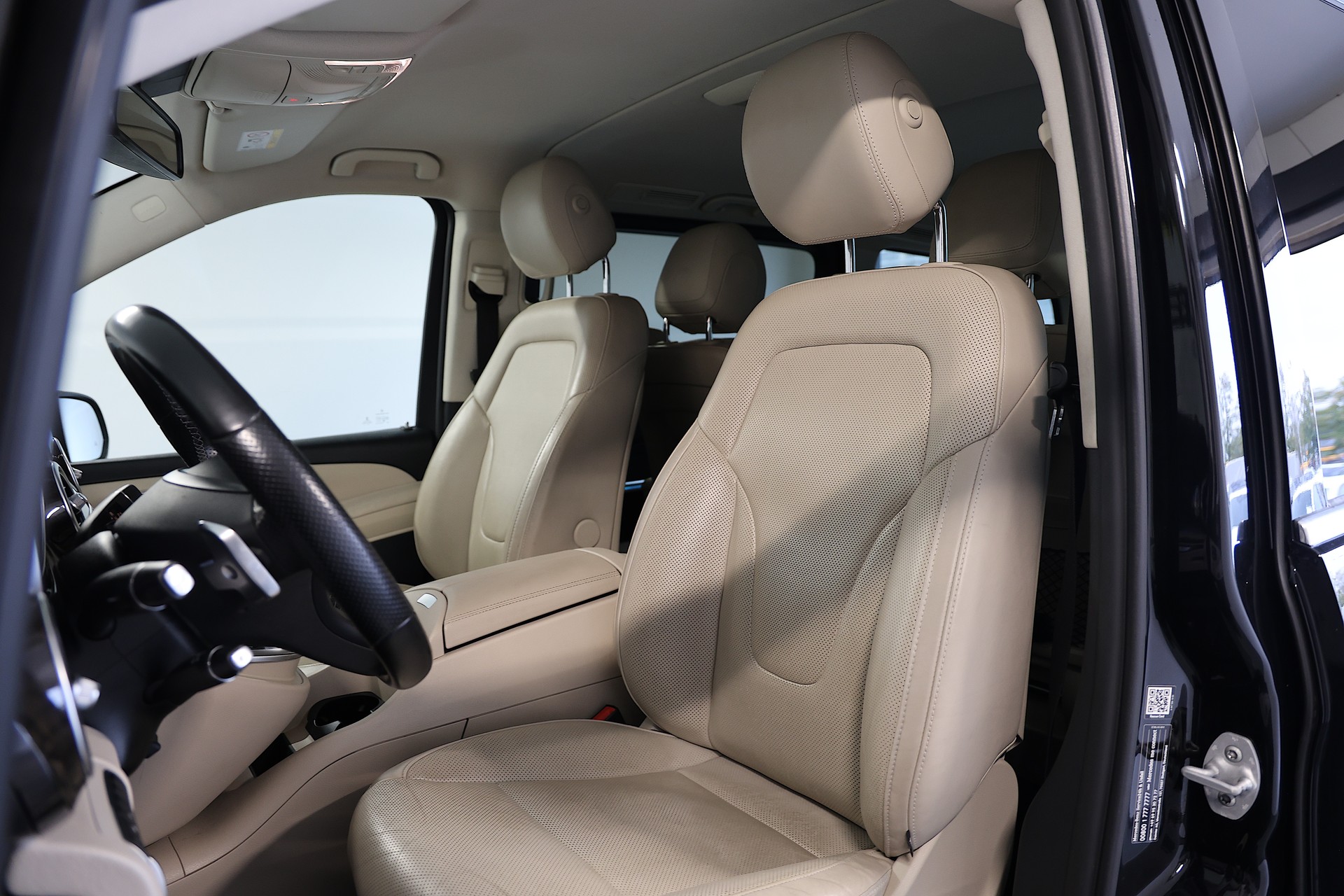 MERCEDES-BENZ V 250 d BlueTec Ava.extr.l. 4m Van-image-7