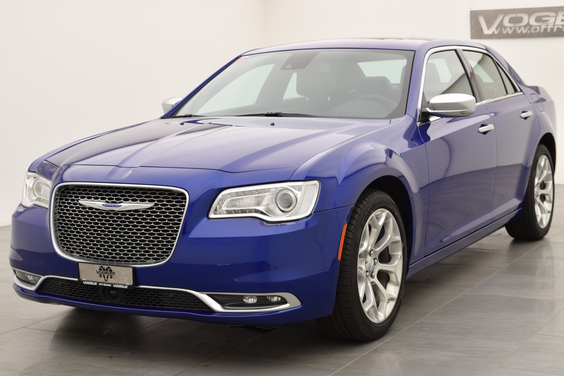 CHRYSLER 300C 5.7 V8-showroom-element-1