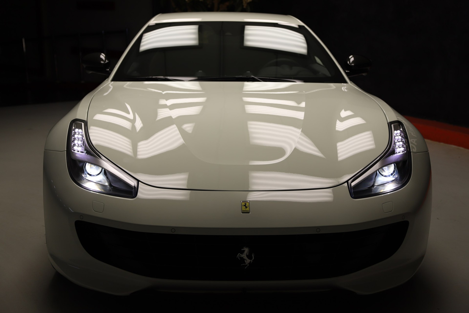 FERRARI GTC 4 Lusso T-image-5