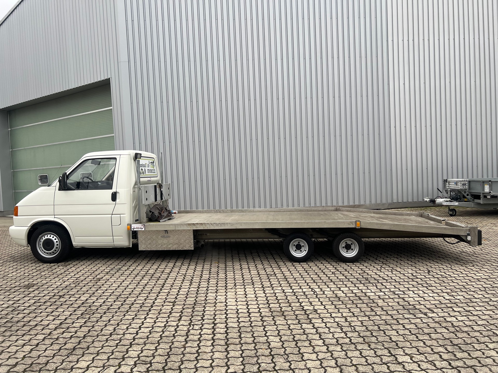 VW T4-showroom-element-2