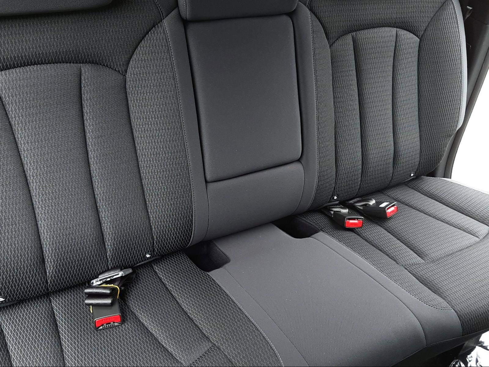KGM-SsangYong Grand Musso 2.2 e-XDI Quartz-image-14