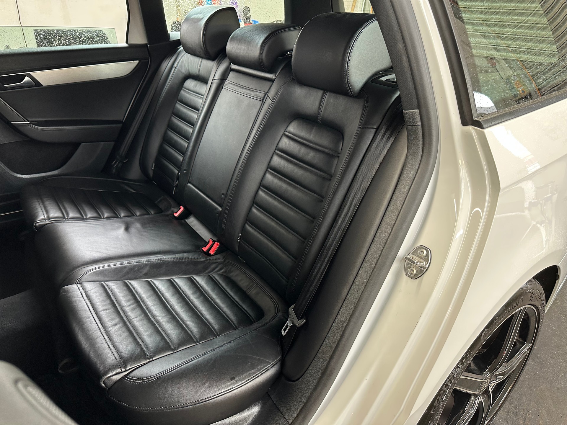VW Passat Variant 3.6 FSI R-Line 4Motion DSG 300 PS-image-14