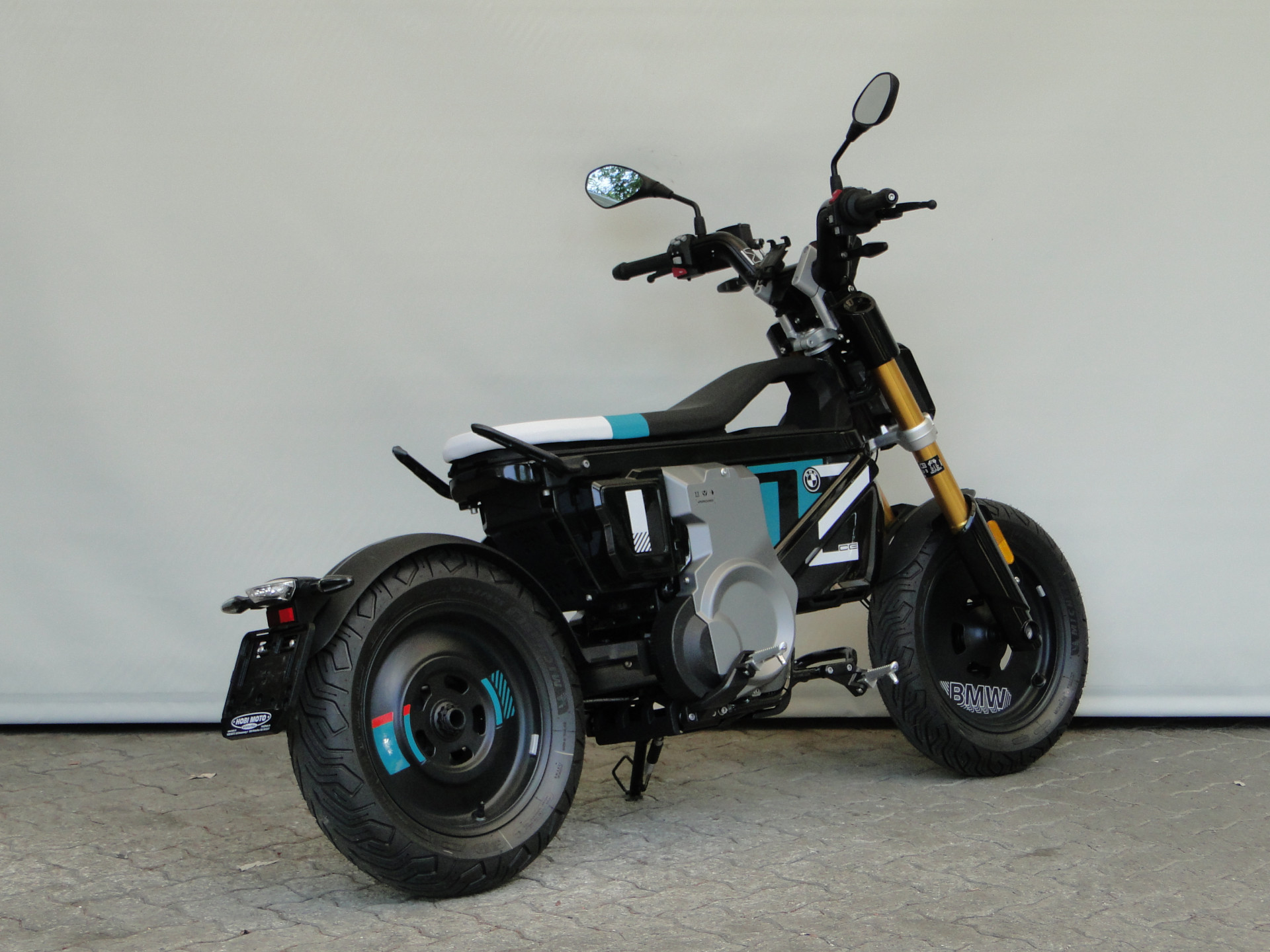 BMW CE 02 Highline-image-3