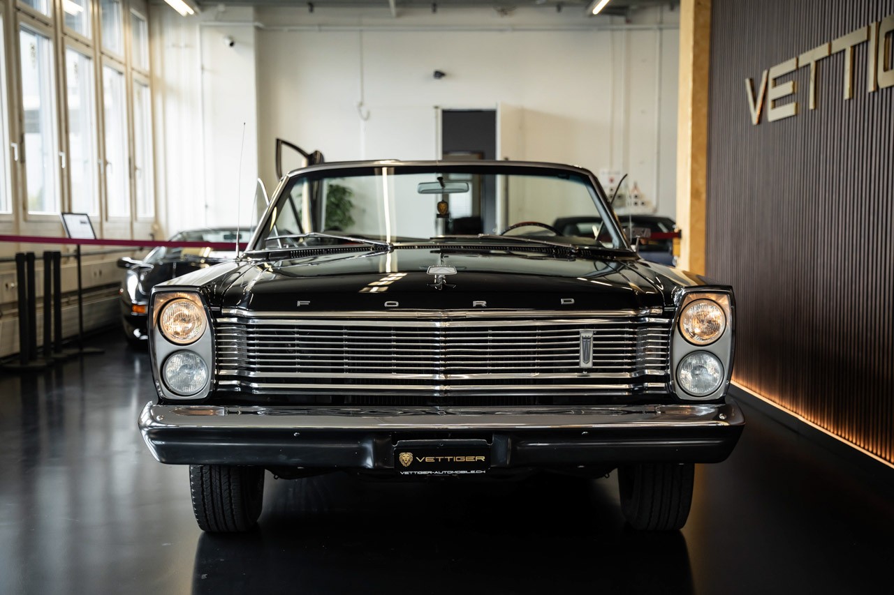 FORD GALAXY 500 Convertible-showroom-element-2