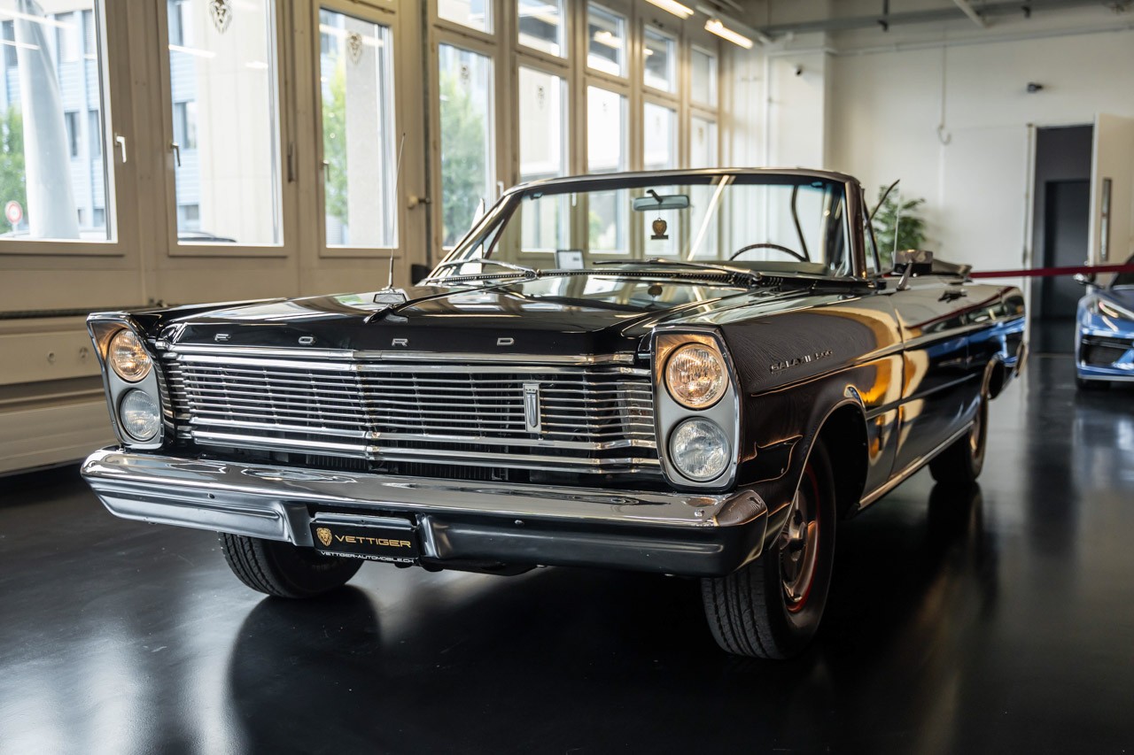 FORD GALAXY 500 Convertible-showroom-element-3