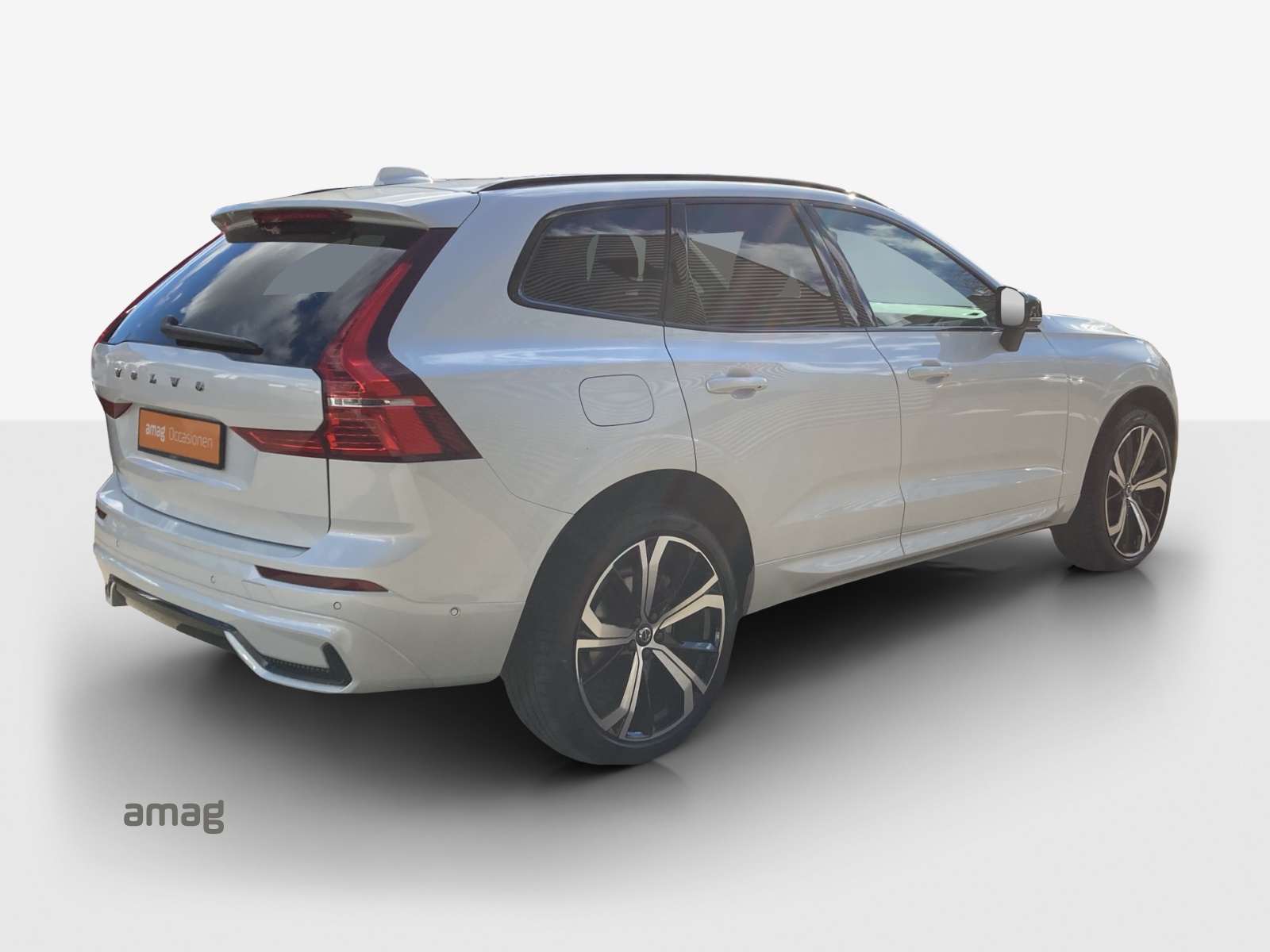 VOLVO XC60 T8 eAWD PluginHybrid Ultimate Dark Geartronic-image-4