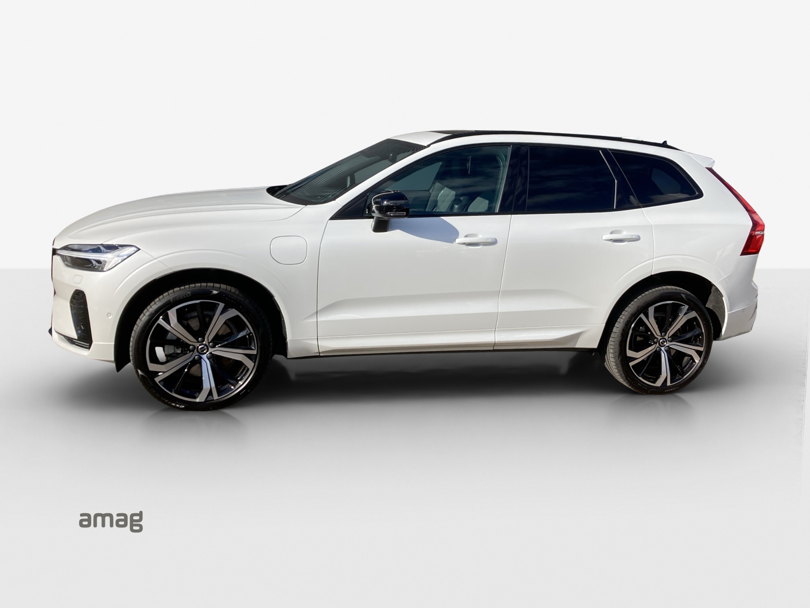 VOLVO XC60 T8 eAWD PluginHybrid Ultimate Dark Geartronic-image-1