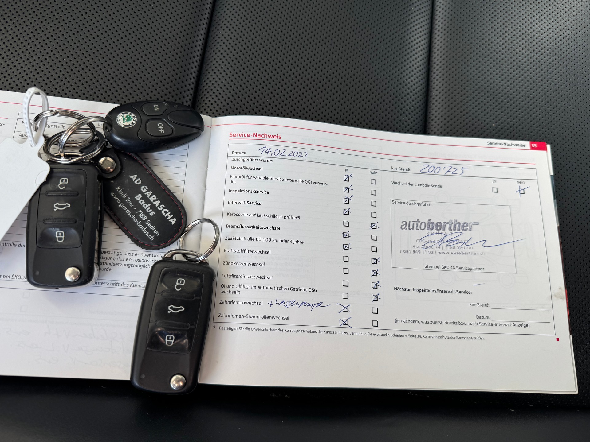 SKODA Superb Combi 2.0 TDi Elegance 4x4 DSG-image-13