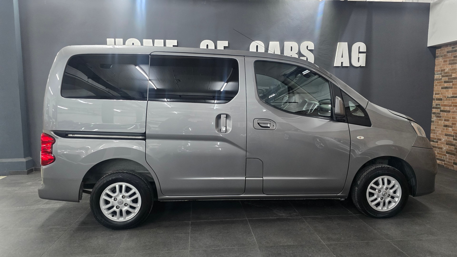 NISSAN NV200 1.5 dCi 110 Premium-image-12