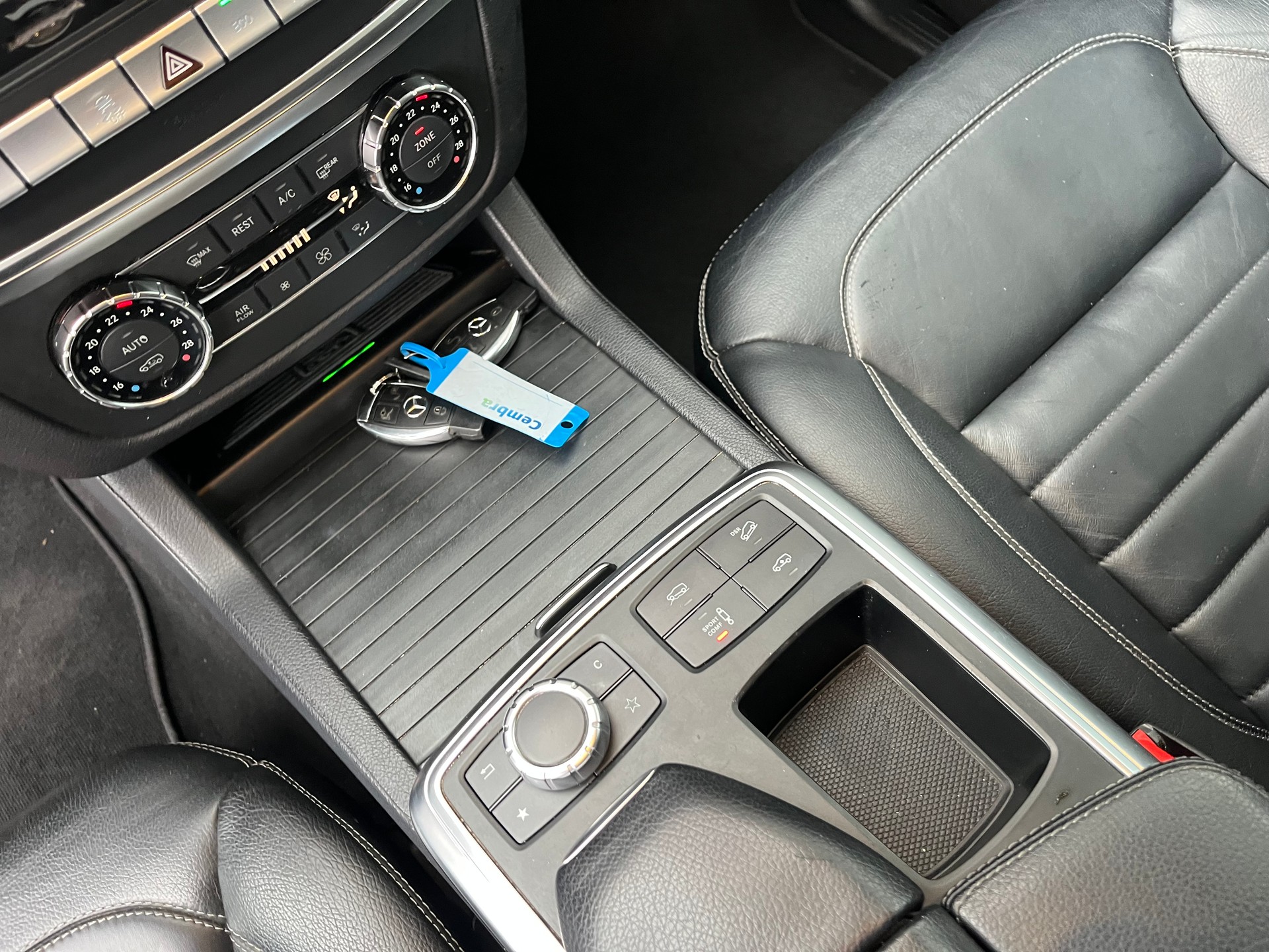 MERCEDES-BENZ ML 350 BlueTEC Edition 4Matic 7G-Tronic-image-14