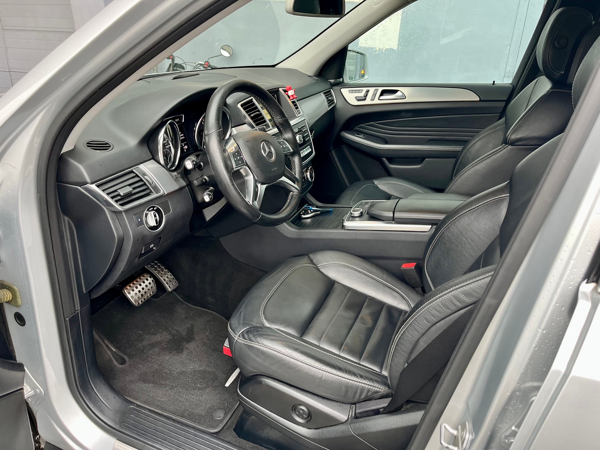 MERCEDES-BENZ ML 350 BlueTEC Edition 4Matic 7G-Tronic-image-5