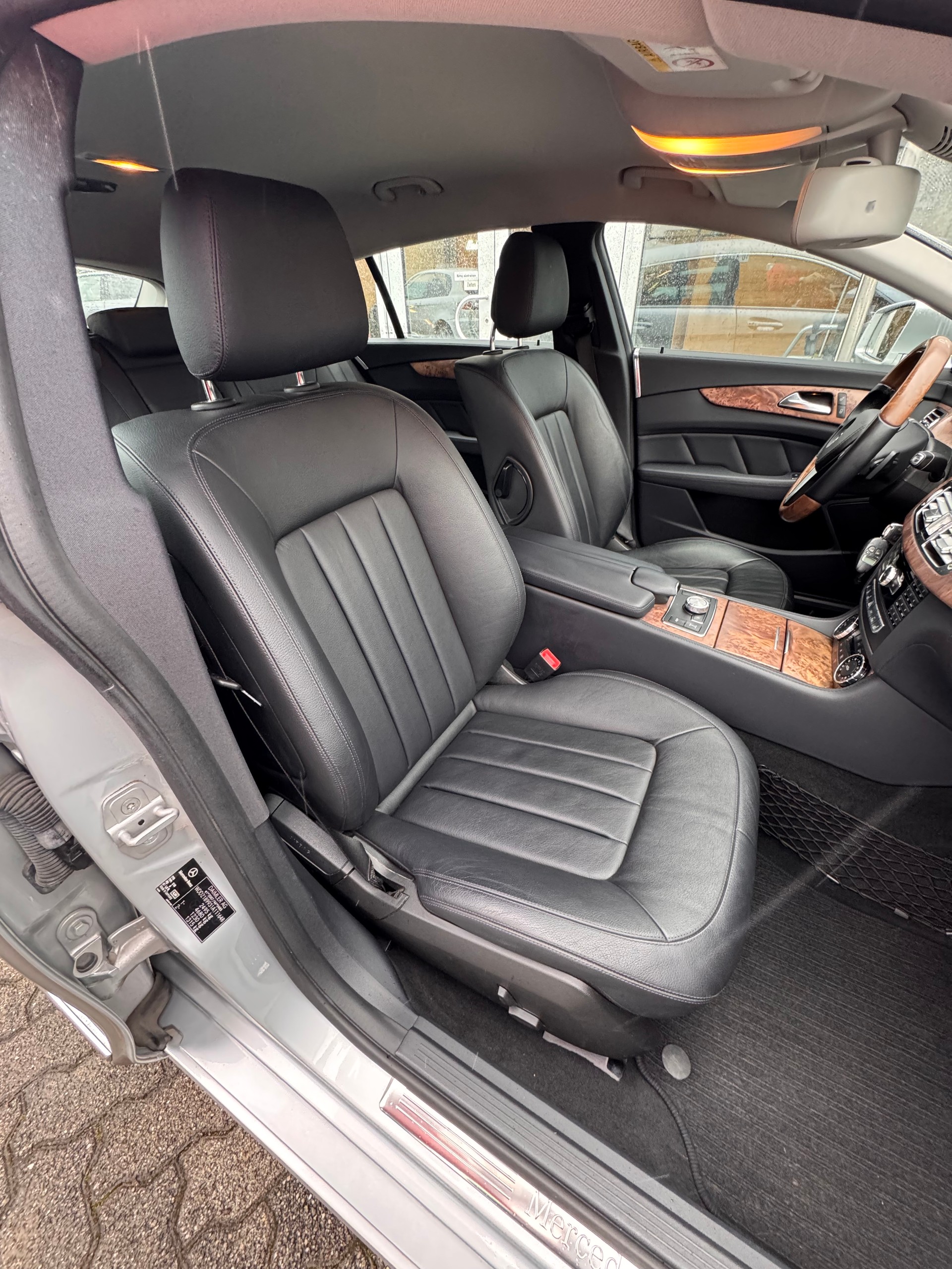 MERCEDES-BENZ CLS Shooting Brake 350 CDI 4Matic 7G-Tronic-image-6