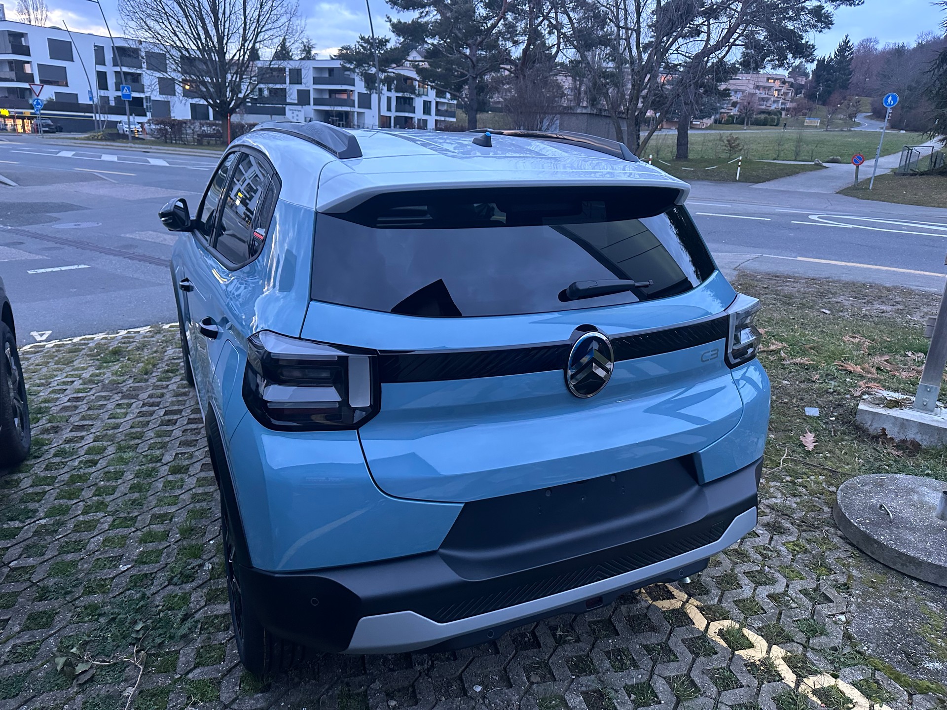 CITROEN C3 1.2i MHEV Max DCS6-image-2